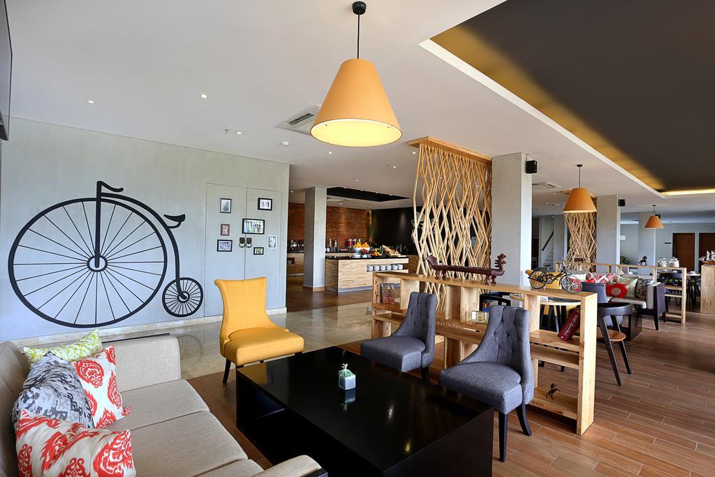 Azana Boutique Hotel Denpasar Extérieur photo