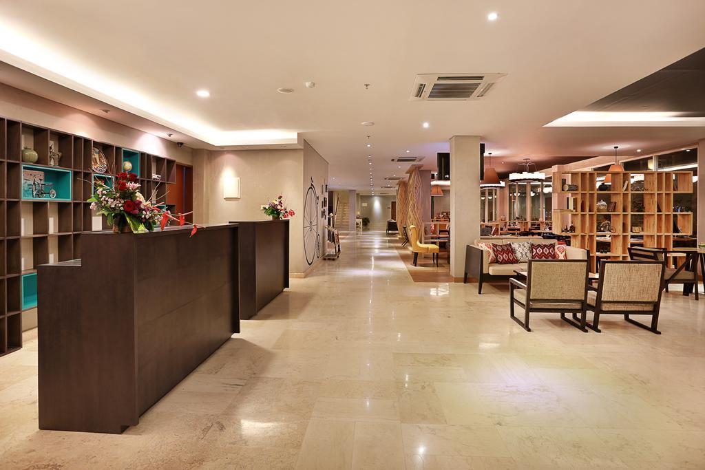 Azana Boutique Hotel Denpasar Extérieur photo