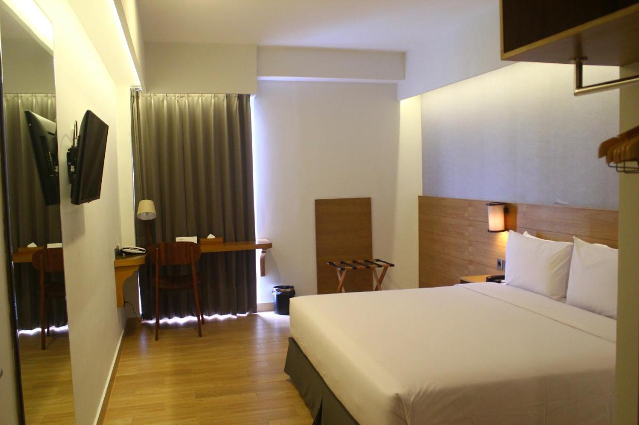 Azana Boutique Hotel Denpasar Extérieur photo