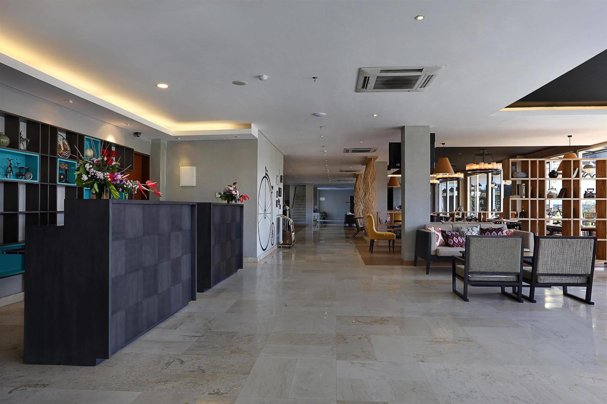 Azana Boutique Hotel Denpasar Extérieur photo